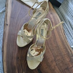 Badgley Mischka Sparkling Gold Heels- Fizzy